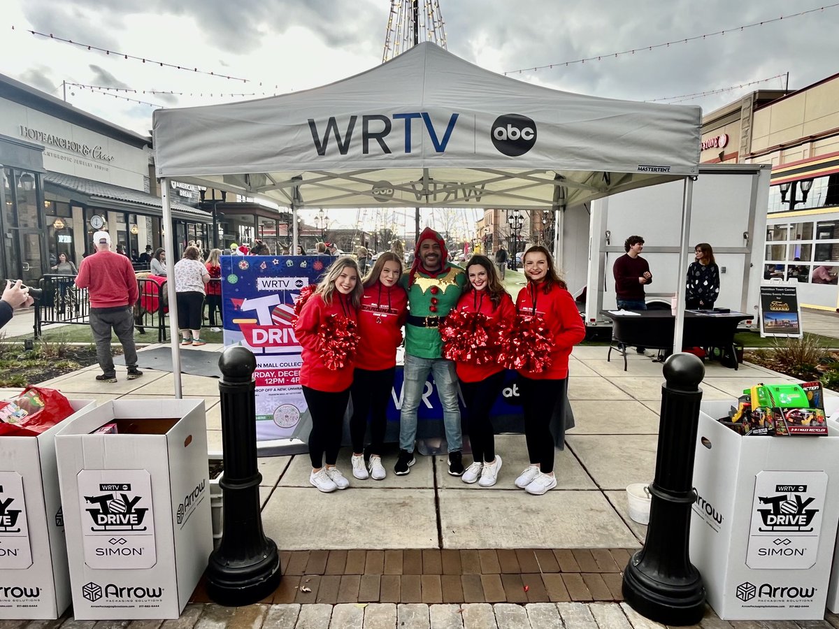 It’s the #WRTVtoydrive at ⁦<a href="/HamiltonTownCtr/">Hamilton Town Center</a>⁩! We’ve been getting donations all afternoon and we still have a couple hours left for you to donate. We’ll be out here until 4pm and we hope you’ll stop by. ⁦<a href="/wrtv/">WRTV Indianapolis</a>⁩