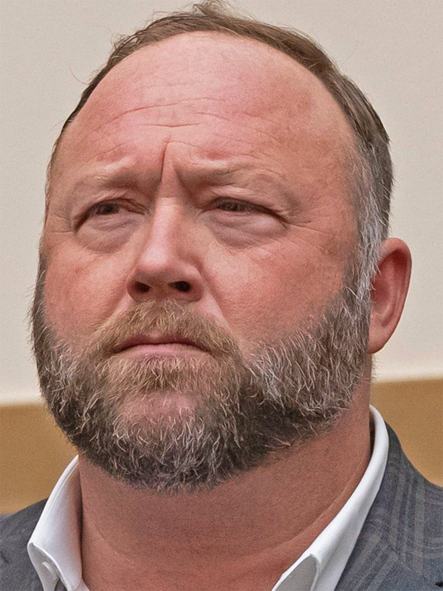 Simon Ateba tweet media