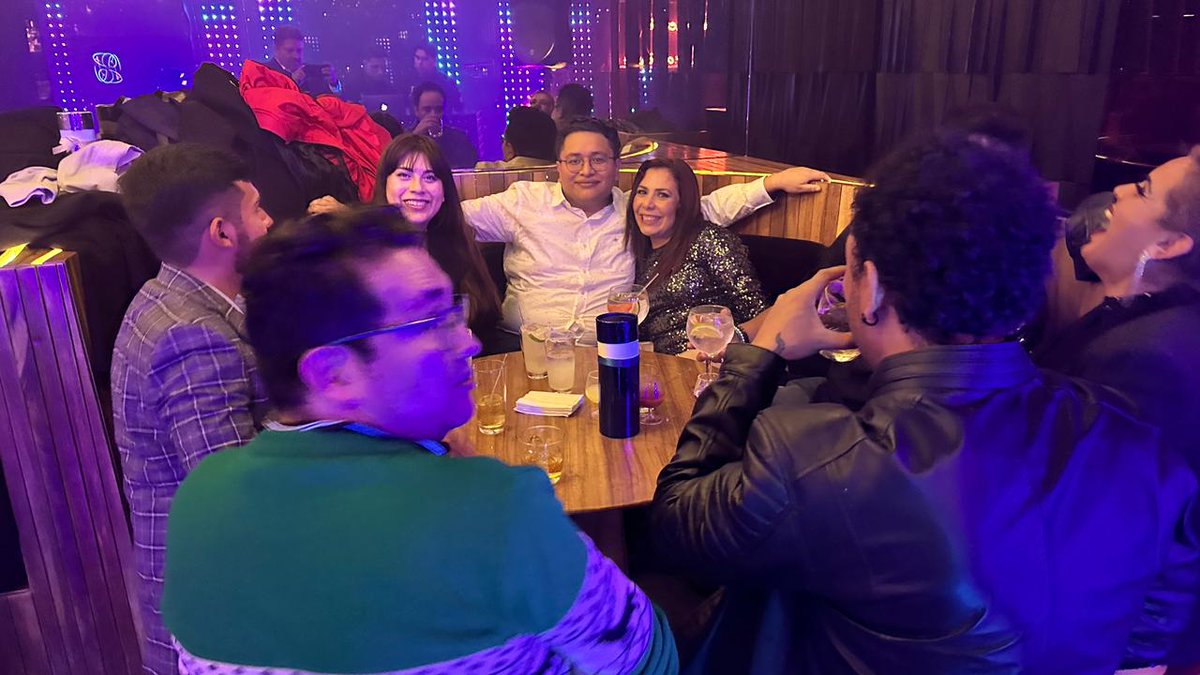 CallItOnce's tweet photo. 💙Gracias #Team por habernos acompañado en este festejo de #FindeAño,🥳 donde celebramos todos los éxitos, retos cumplidos y nuevos aprendizajes, lo cual no hubiera sido posible sin su maravilloso #TrabajoenEquipo 🫶. https://t.co/lL7KXI9ijZ
