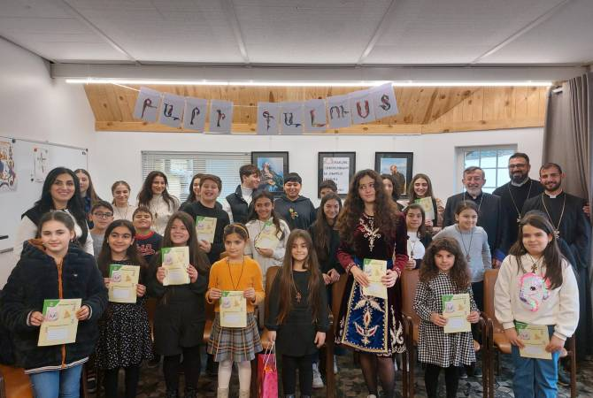 Armenian Sunday schools named after Komitas Vardapet have been opened near the Armenian Apostolic St. Grigor Lusavorich Church in Geraardsbergen, Belgium.

Currently, the school has 25 students, but the Parish Council is confident that the number will increase. 

Various Armenian