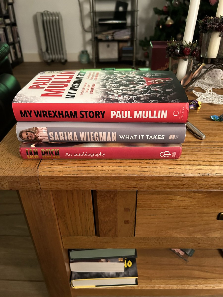LFCRhinos's tweet image. Latest books @WHSmith @Wrexham_AFC @LFC @Lionesses #Managers #footybooks #LFCBooks #Dutch #Welsh
