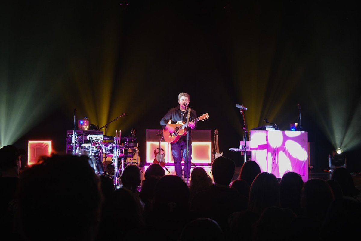 Stroudsburg, what a wild Friday night! Thanks for showing up early, staying late and singing along! So grateful for all of you who drove in for this show and every show for that matter. Charlottesville tonight! hunterhayes.com/tour