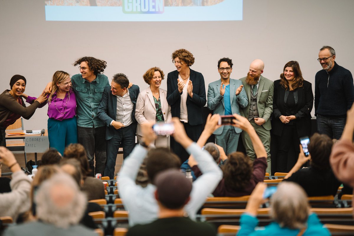 Wat. Een. Dreamteam! Met deze Oost-Vlaamse toppers vliegen we de campagne in. 💚💥 @miekeschauv en ik trekken de Groen-lijsten in Oost-Vlaanderen. Dank aan de @groen-leden voor het vertrouwen! 🙏