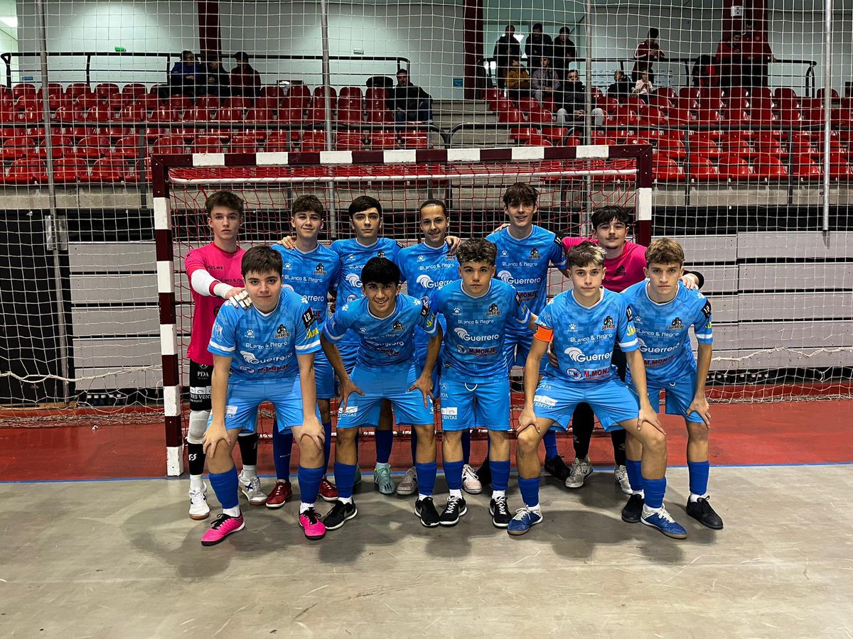 Puertollano_FS's tweet photo. FINALLLL en el Antonio Rivilla! Nuestros chicos consiguen una importante victoria en casa ante un gran rival !!

@Puertollano_FS 5-1 @fsmenasalbas 

#Vamosleones🔥🦁🔴⚫️ +3 

⚽️⚽️ @jesusm_rr 
⚽️ @Solana20Carlos 
⚽️ @DanielnaranjoP 👨🏻‍✈️
⚽️ @gabi_snchzz https://t.co/8utw6pS5JL