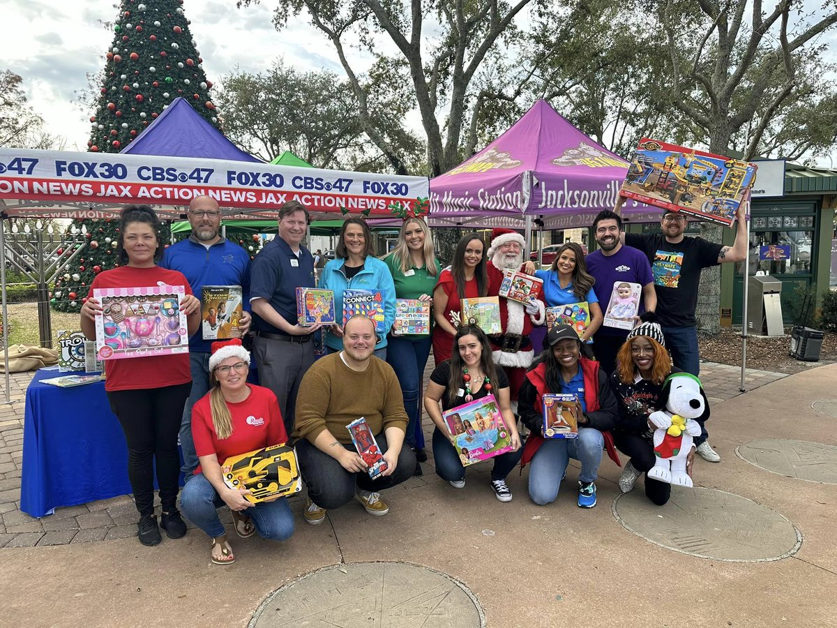 Dex_mitchell's tweet photo. 🎁✨ A heartfelt THANK YOU to everyone who made our #ToyDrive for Wolfson Children's Hospital a tremendous success! Your generosity brought smiles to countless faces. https://t.co/jzBDWkTbqY