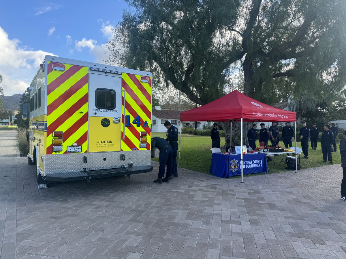 JoinVCFD's tweet image. The past few weeks have been busy! The VCFD Fire Crew went to Ventura College, CSUCI, Oxnard College Fire Academy, the California Conservation Corps, AND hosted their Open Houses! 

‼️RSVP for a Firefighter Trainee Orientation Session: surveymonkey.com/r/VCFD-FFT-Ori… 

#JoinVCFD #VCFD