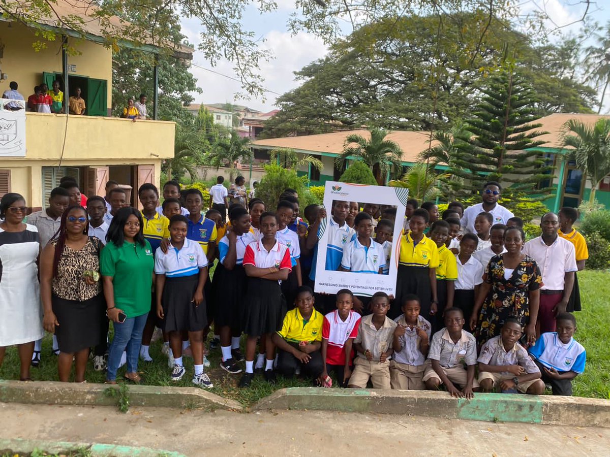 The Reportage tweet media