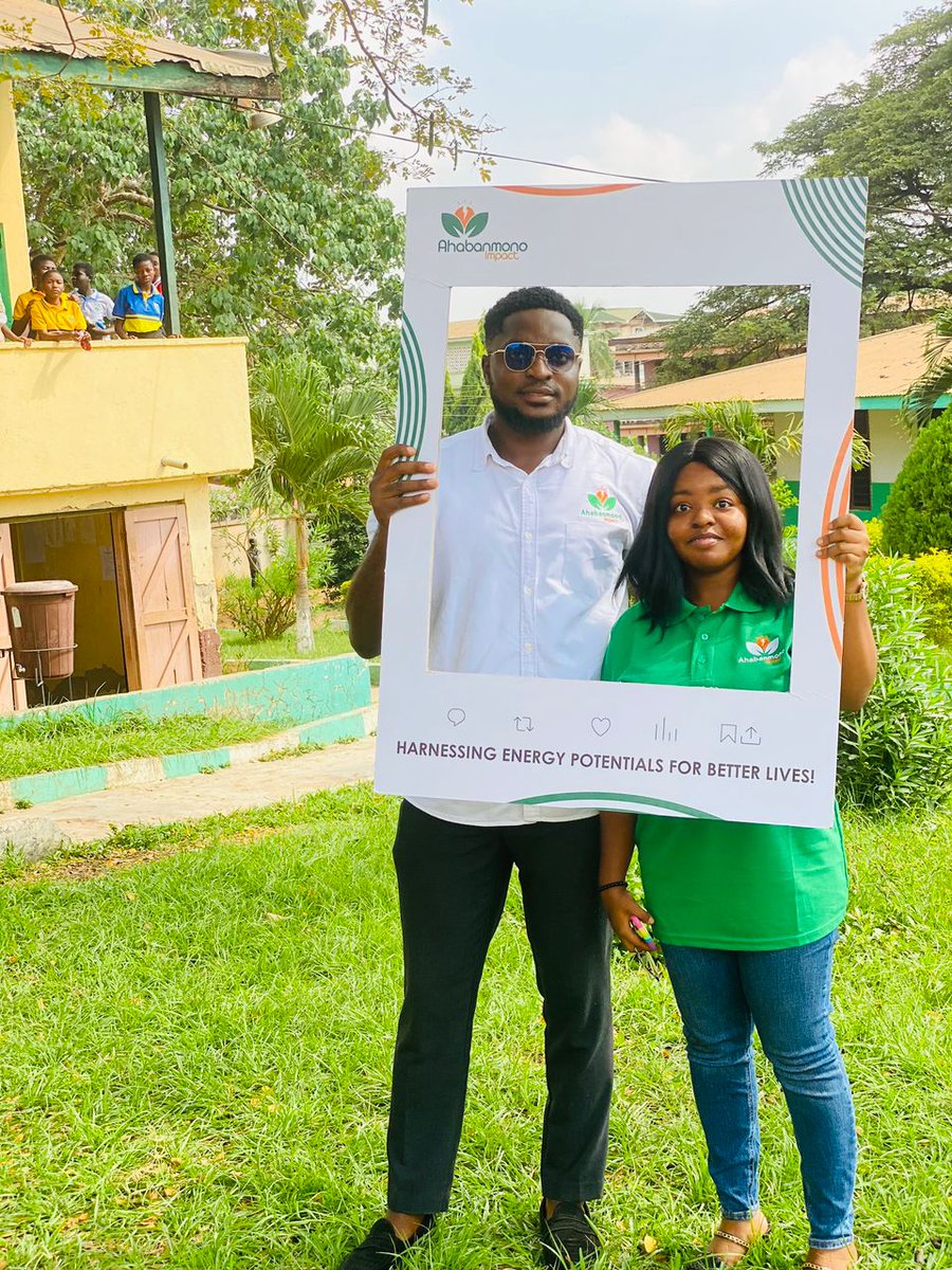 The Reportage tweet media