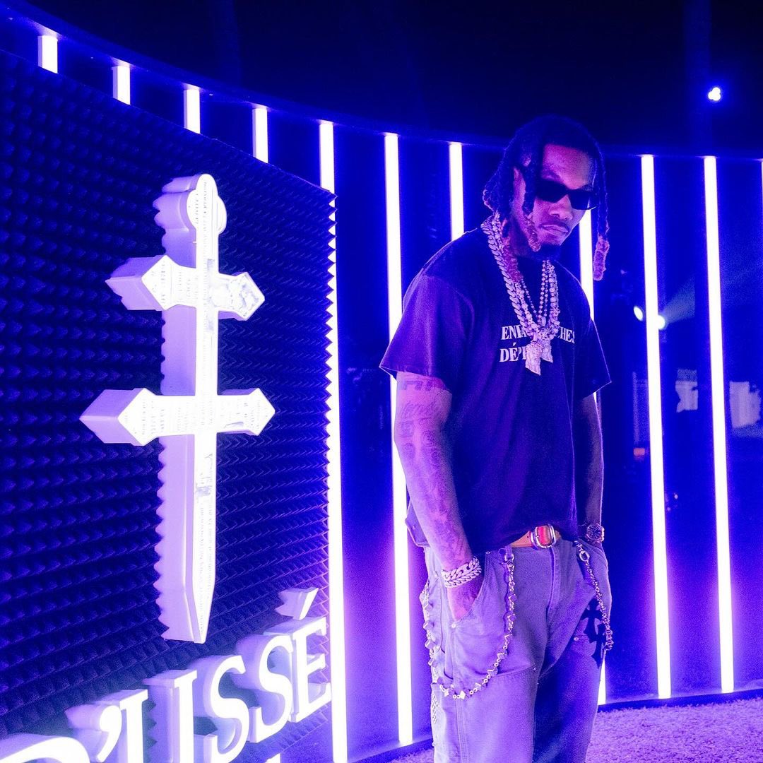 KiariMedia's tweet photo. OFFSET - “BRINGING THE VIBES TO MIAMI ART BASEL WITH @DUSSECOGNAC 🥃 #DUSSEPARTNER”
(INSTAGRAM- DECEMBER 9, 2023) https://t.co/ZEjjQVtHhM
