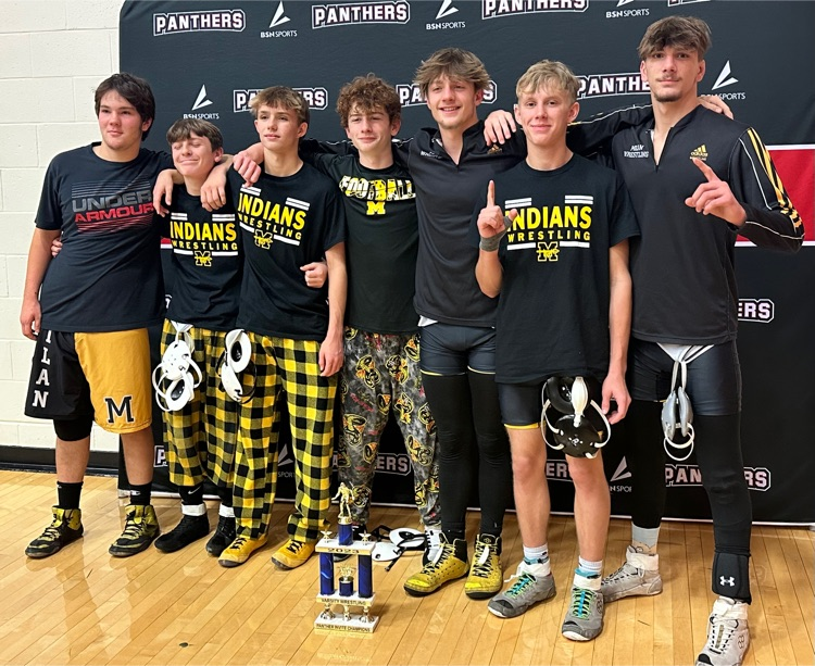 MilanSchoolCorp's tweet photo. Milan wrestling takes first place at Knightstown Invitational! 

Carson Betz, Kolton Harris, Matthew Baylor, Tom Poole, Cameron Gilb, Dillan Engel and Kaleb Wilburn all went undefeated. Congratulations to all wrestlers! ⚫️🟡 #weRmilan https://t.co/4y9ufa4Vio