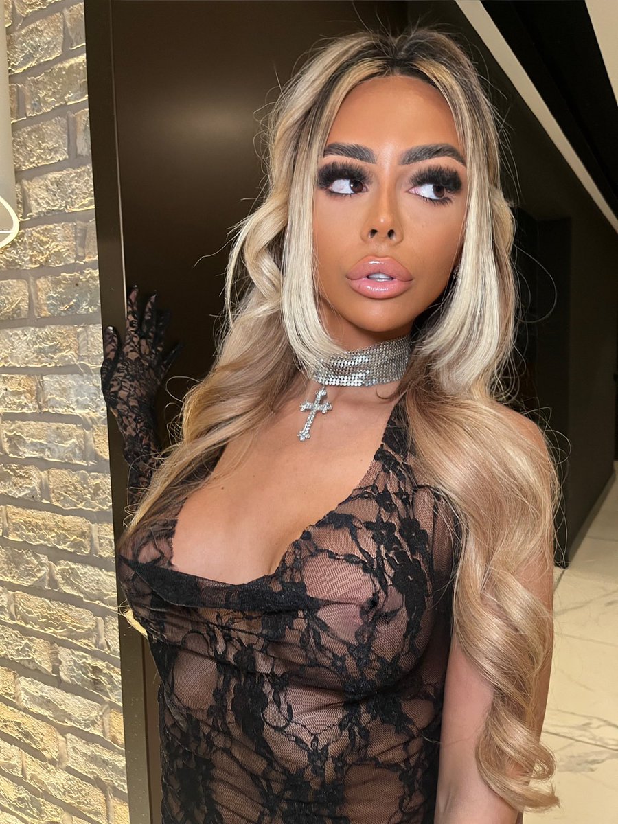 taylabbyus's tweet photo. your transgender girlfriend 🤍 https://t.co/G37i2n5Y6Z