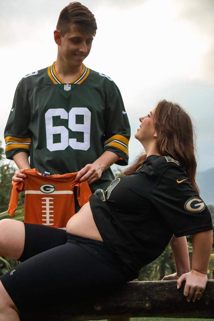 mathbaumgarten's tweet image. Soon we'll have another @packers fan in the stands, family! #GoPackGo