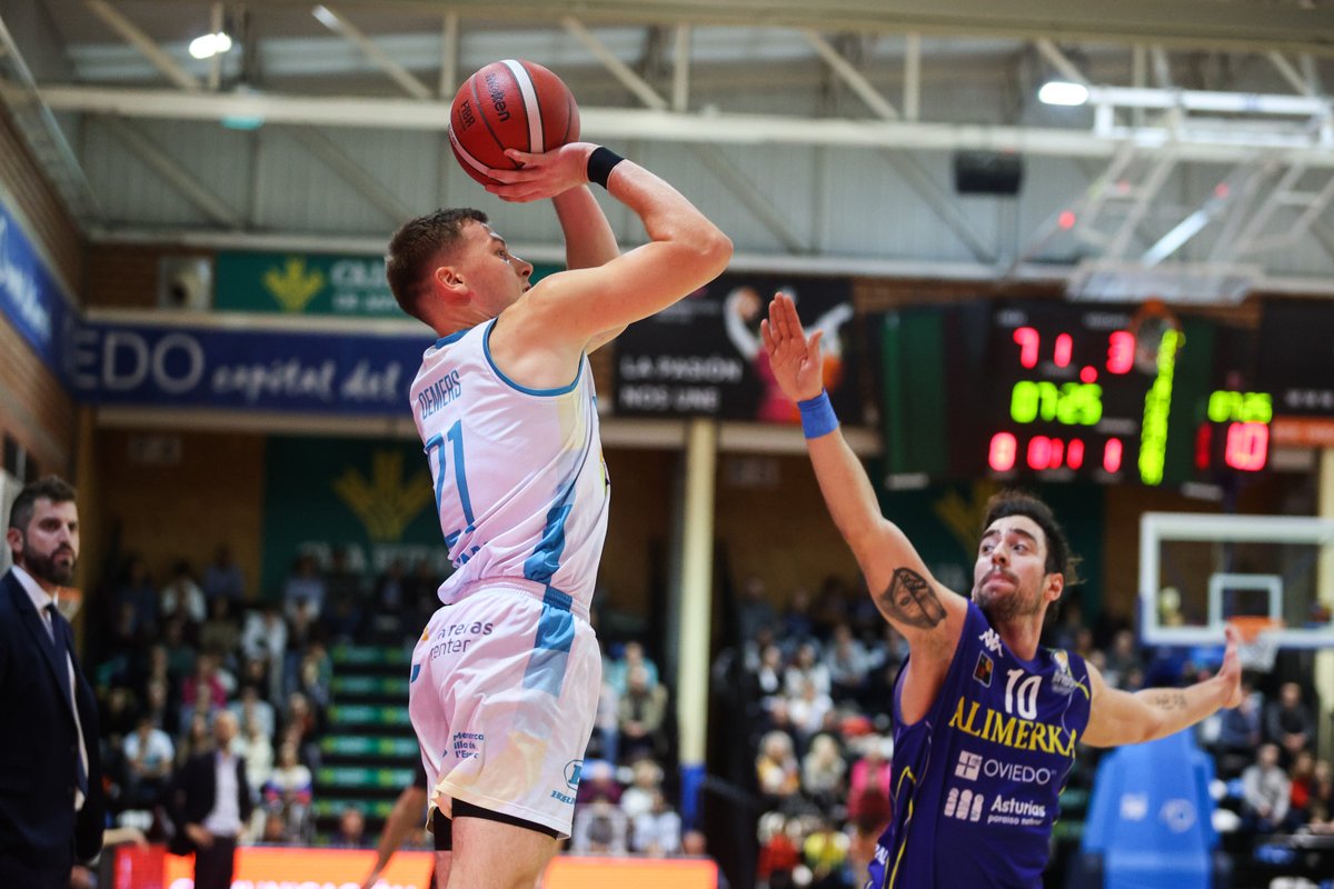 📢 FINAAAAL!
LA TERCERA YA ESTÁ AQUÍ 📢 ¡Partidazo de 𝗲𝗾𝘂𝗶𝗽𝗼!

🔵 Alimerka <a href="/oviedocb/">Alimerka Oviedo Baloncesto</a> 78
⚪️ Hestia Menorca 84

📊 bit.ly/46SCxq7
📷 OCB

Torna a sentir-ho!
#OviedoMenorca #UnaillaUnequip #SomMenORca #MatealEstigma