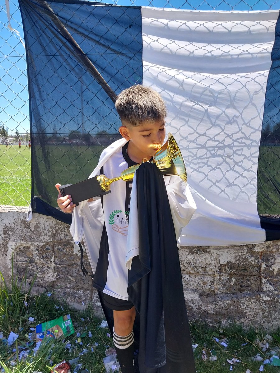 Tu primer campeonato y sos campeón, estoy orgullosa de vos TE AMO ❤