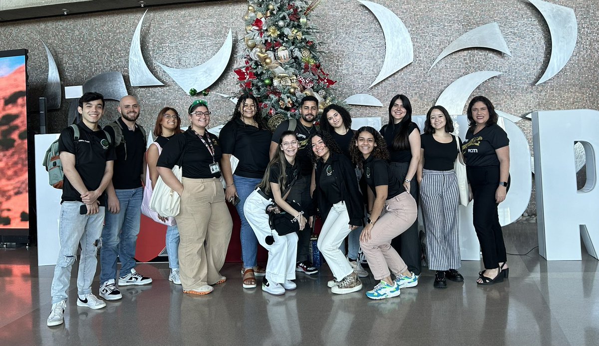 Gracias a nuestro estudiantado presente el día de ayer en el UPR Expo en el Complejo Ferial de Ponce en representación de nuestra EGSP. La actividad fue todo in éxito gracias a ustedes.⭐️