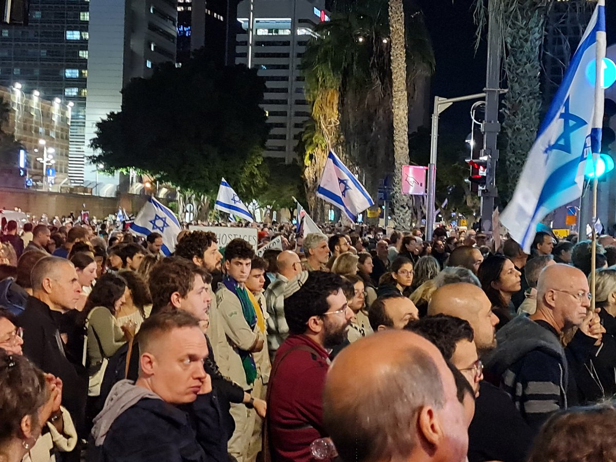 ALehavi's tweet photo. Tel Aviv, tonight. #bringthemhomenow https://t.co/HLQJ5RNxnM