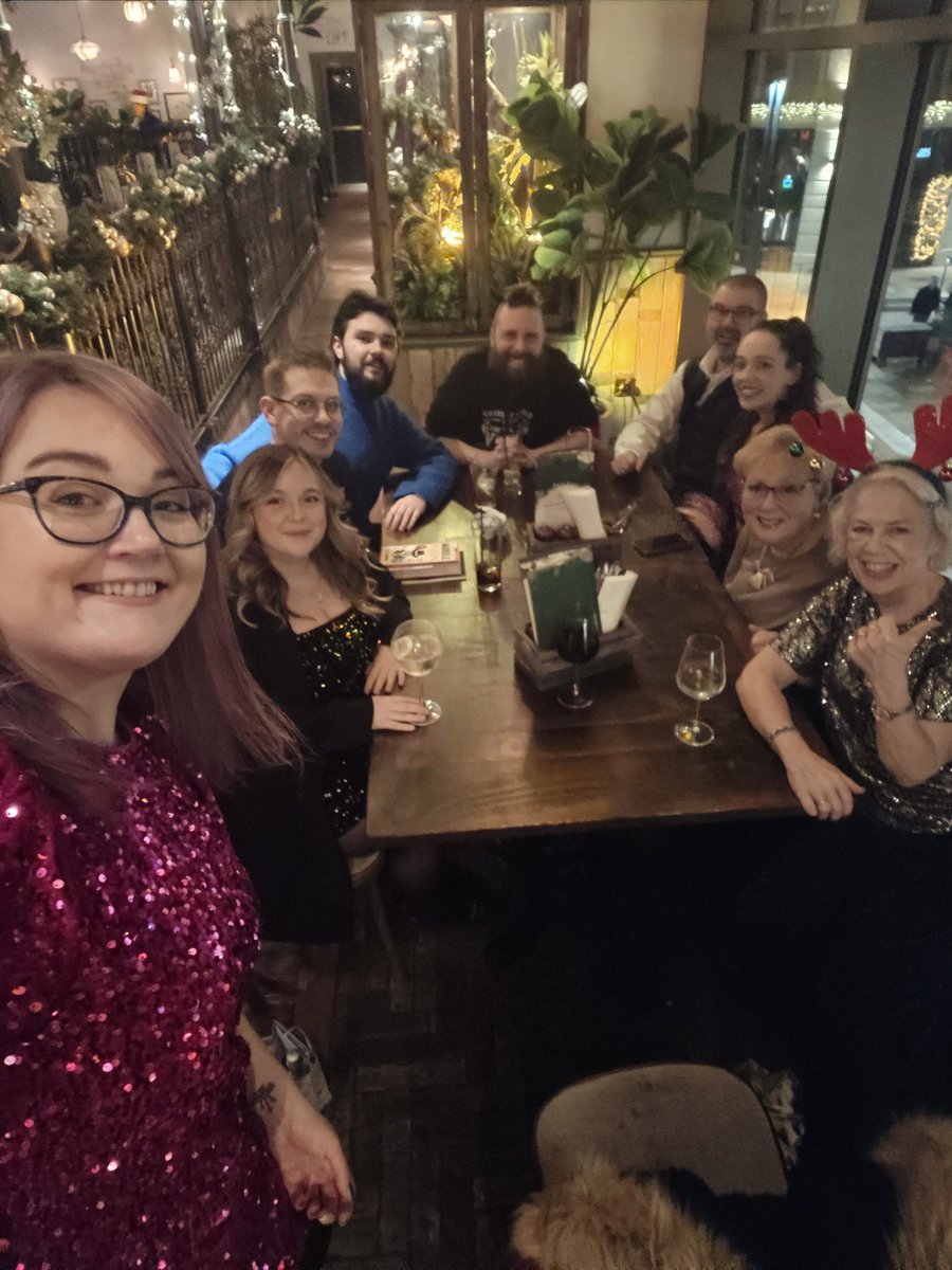 Team Christmas meal out! These guys work hard all year, it's great to get them out to let their hair down! #staysafe #preventioninpartnership @healthy_b0ys @MissNeall @StaySafeEmma @OnlineSafetyDan @nbont212
