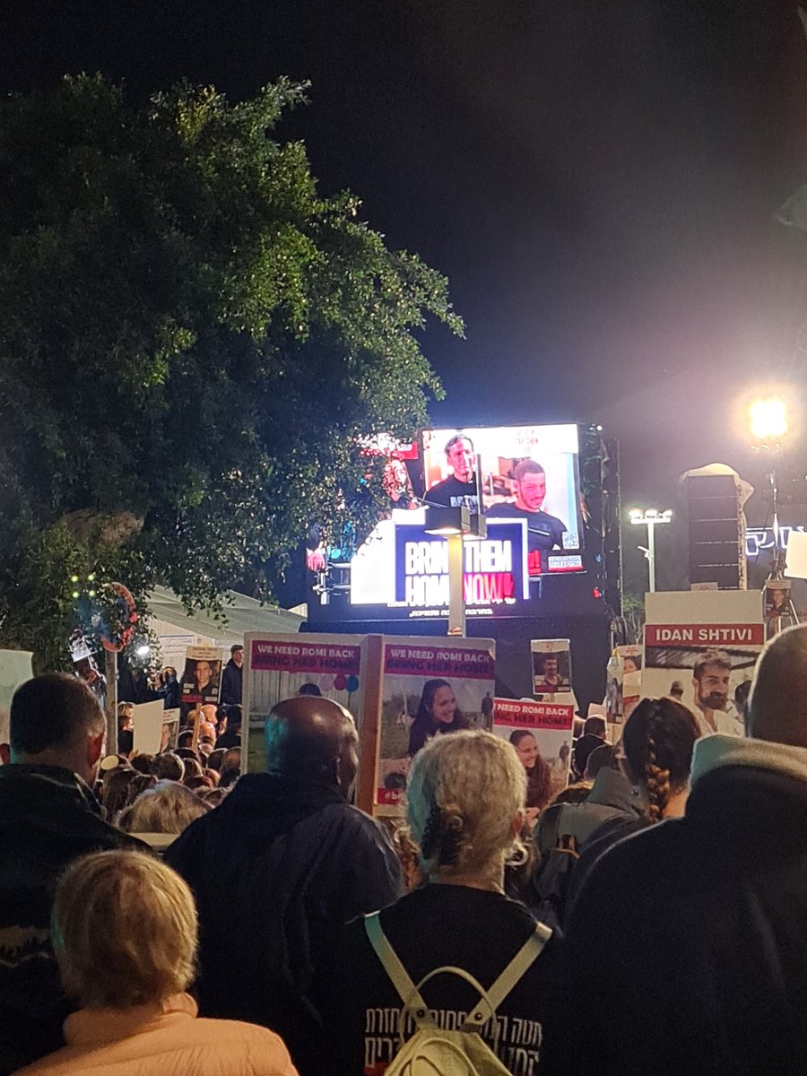 ALehavi's tweet photo. Tel Aviv, tonight. #bringthemhomenow https://t.co/HLQJ5RNxnM