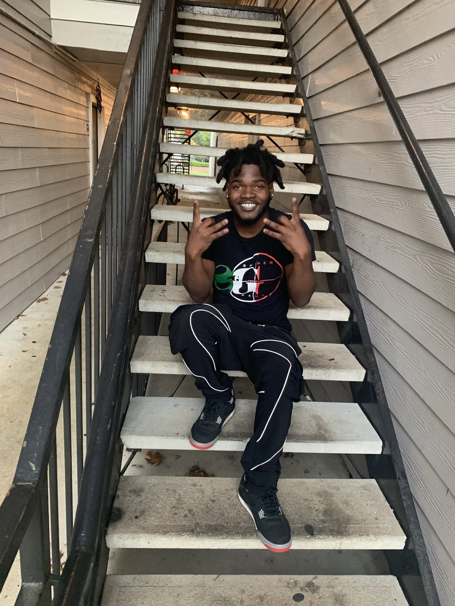 MobleyDebritton's tweet photo. 👻 https://t.co/xncjJktqti