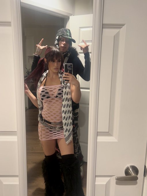 We cute or whateva https://t.co/uWb4DeX3lj