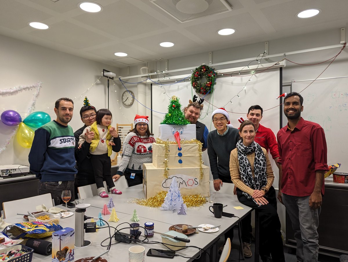 Atmos_Research's tweet photo. 🎄🎉 Last Friday at ATMOS: a festive pre-Christmas party! Prof. Prisle applauded Lingyu &amp; Gargi for their stellar contributions.  Fun activities, music, and scrumptious treats made it an unforgettable night!  #ATMOS #CheersToTeam https://t.co/mnk7jt05fA