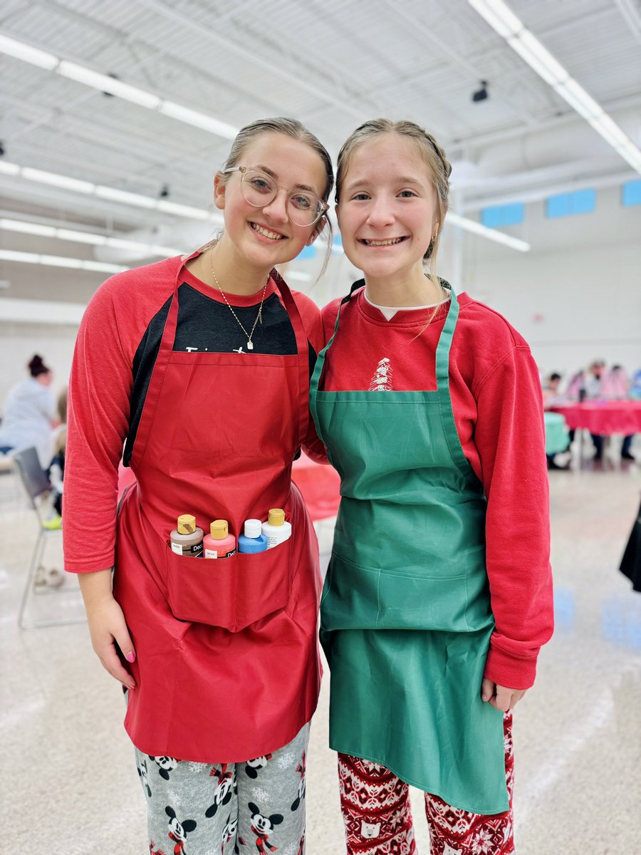 Our Paint Day Fundraiser was a huge success! Thank you to everyone who came out to create a holiday painting or craft and supported our National Art Honor Society! We hope to see everyone again next year!