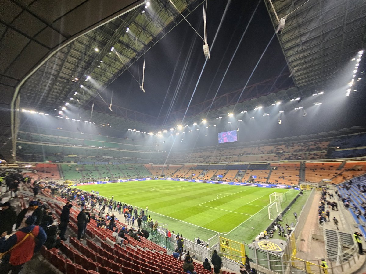 PrendyTSS's tweet photo. Football? Completed it mate. https://t.co/prJg1Up8jM
