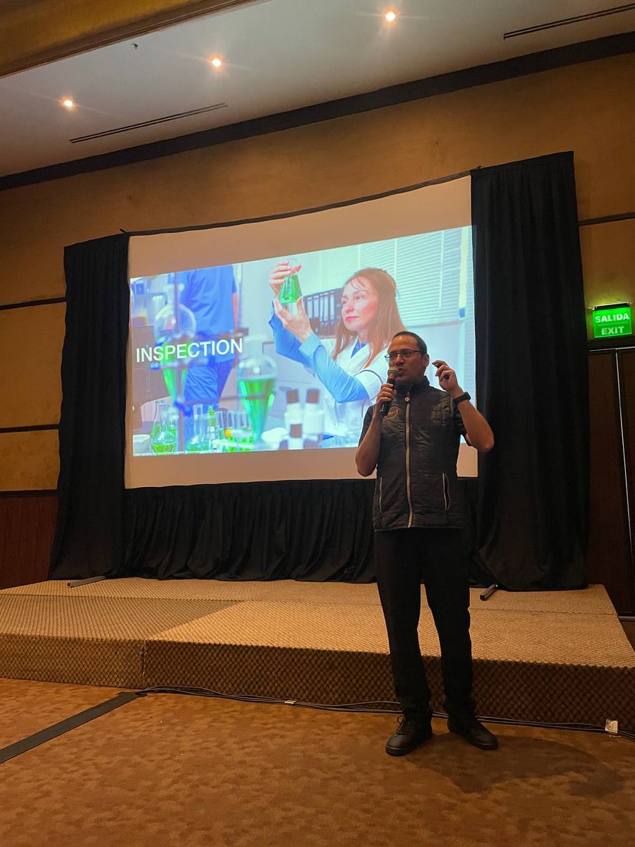 posadev's tweet image. Liberando a producción con confidencia 
#PosaDev2023
By el gran @aalmiray