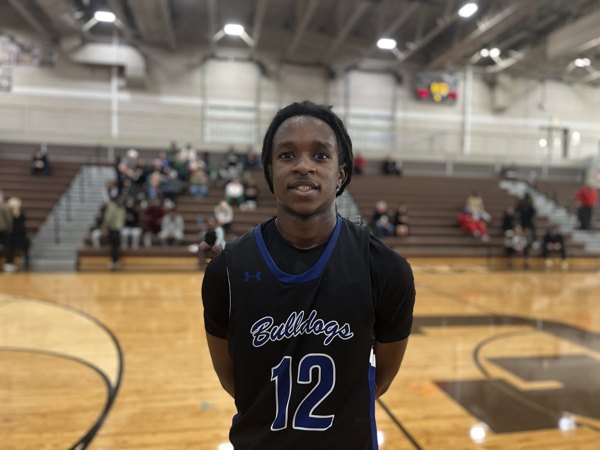 Strong showing from Riverside-Brookfield ‘24 Mehki Austin this morning in a 57-48 win over a tough TF North team. Was able to handle the ball under heavy pressure the whole game and make plays as a passer and scorer.

<a href="/MehkiAustin12/">Mehki Austin</a> | <a href="/MikeReingruber/">Mike Reingruber</a>