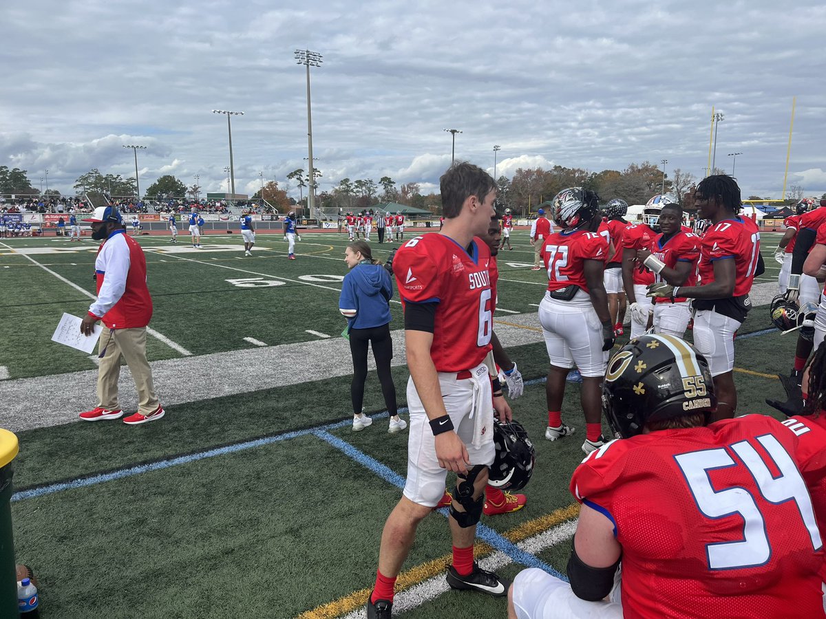 Brandon Dunn (@bdunnsports) on Twitter photo What a pass by <a href="/HartsvilleFb/">Hartsville Football</a> QB <a href="/McKendrieD/">McKendrie Douglas</a> for the South TD.
South leads the North 14-8 late 2nd. #AllZoner What a pass by <a href="/HartsvilleFb/">Hartsville Football</a> QB <a href="/McKendrieD/">McKendrie Douglas</a> for the South TD.
South leads the North 14-8 late 2nd. #AllZoner