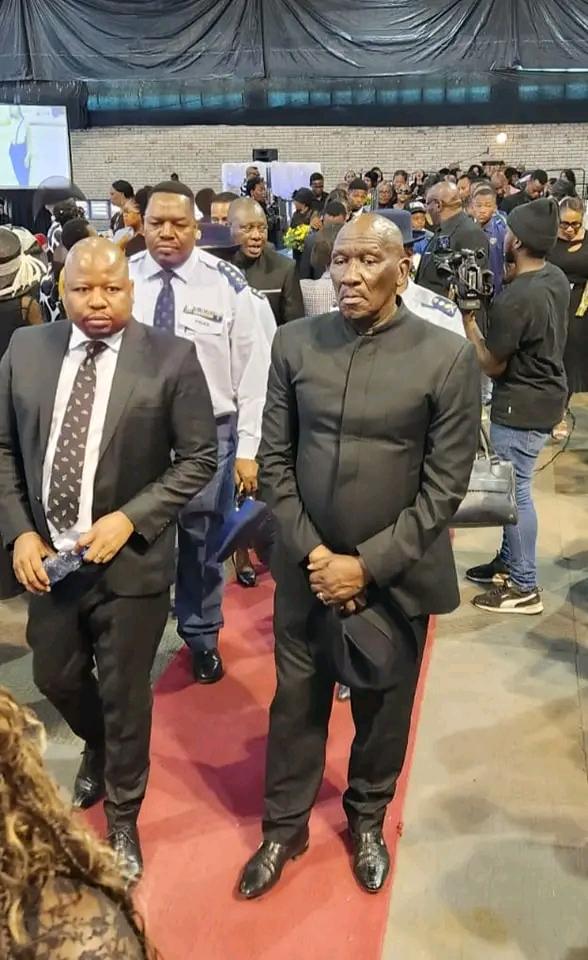 FreeStateWorld1's tweet photo. 16-year old Brebner High learner Machaka Radebe was laid to rest today in Bloemfontein. Her body was found in Phase 9,Bloemfontein with a stab wound.

Police Minister Bheki Cele attended the funeral.

#SkeemSaam
#Umdeni
#Uyajola99 
#Capitec 
#KaizerChiefs 
#Malema 
#KelvinMomo https://t.co/djh91VS7OH