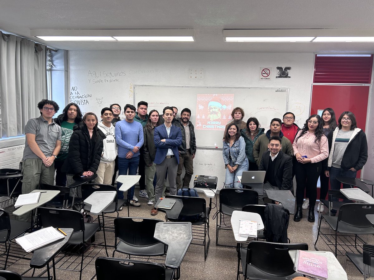 Con mi mejor grupo de este semestre.