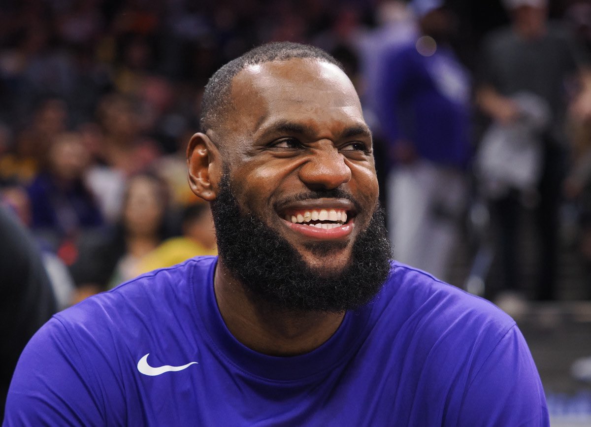 LBJsBest's tweet image. LeBron hater game plan tonight: 

If LeBron wins they’ll make fun of the “worthless NBA Cup”

If LeBron doesn’t win they’ll make fun of him for “losing in another Finals” 

They are so predictable.