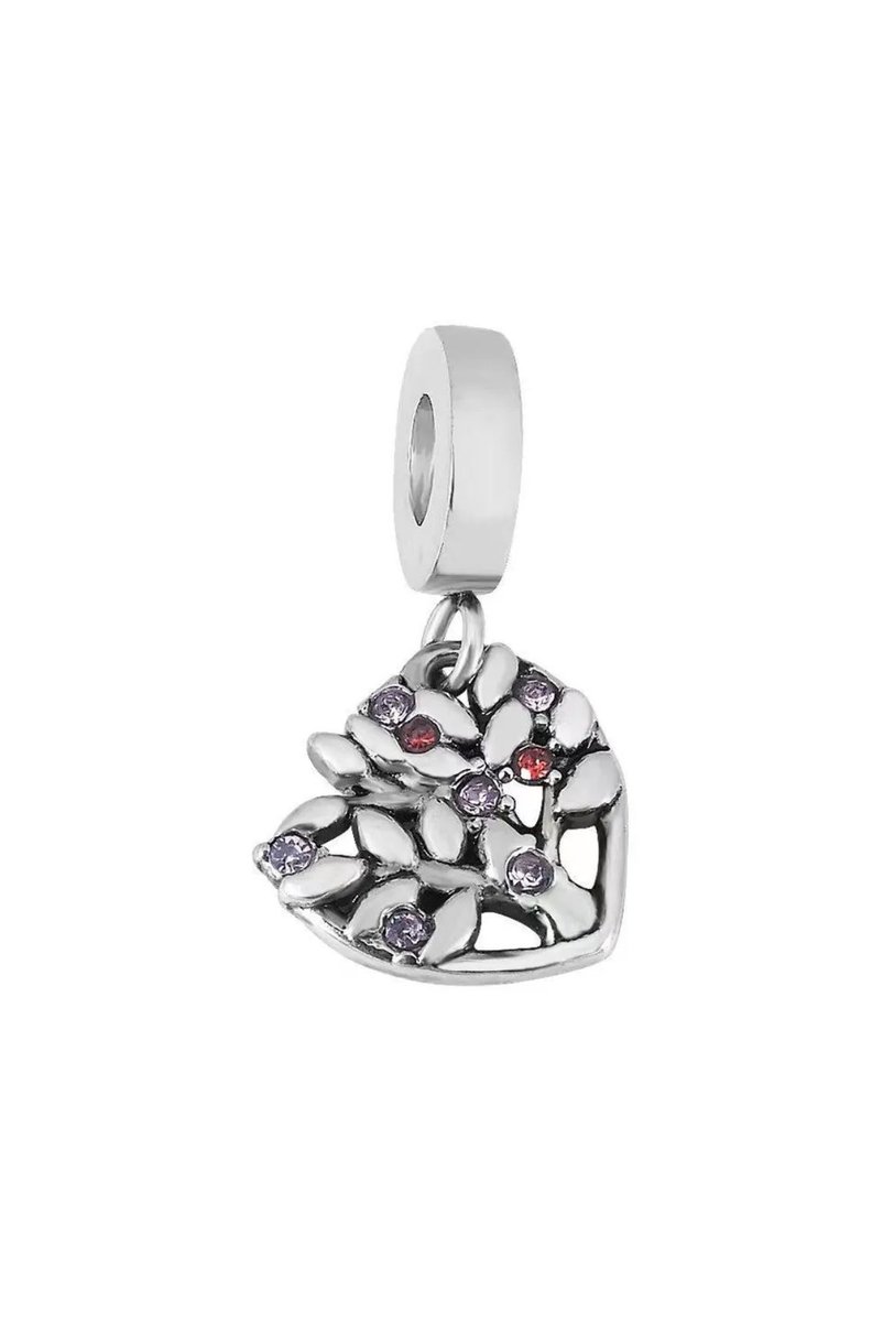 paul82hollis's tweet photo. 🎅🛍️ Unwrap the joy of giving with our exclusive charm offer! Buy one, get two free – limited time only! 🎁✨

#HolidayShopping
#ChristmasGifts
#CharmBracelet
#GiftIdeas
#JewelleryLovers
#FestiveDeals
#SeasonOfGiving
#ChristmasCheer
#ChristmasShopping https://t.co/4ZUrdUlpMj