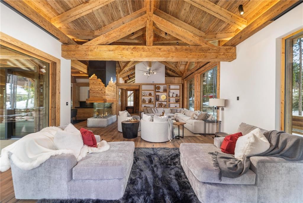 uniquehomeslux's tweet image. “Le Mayen” is the showcase of a #modern interpretation of traditional #Swissalpine #architecture, particularly well-integrated into our #local context.

-#Breckenridge #Colorado
-6 Beds, 6.5 Baths
-7,595 Sqft

Michele Hart | (970) 343-9573 | bit.ly/46Onaif