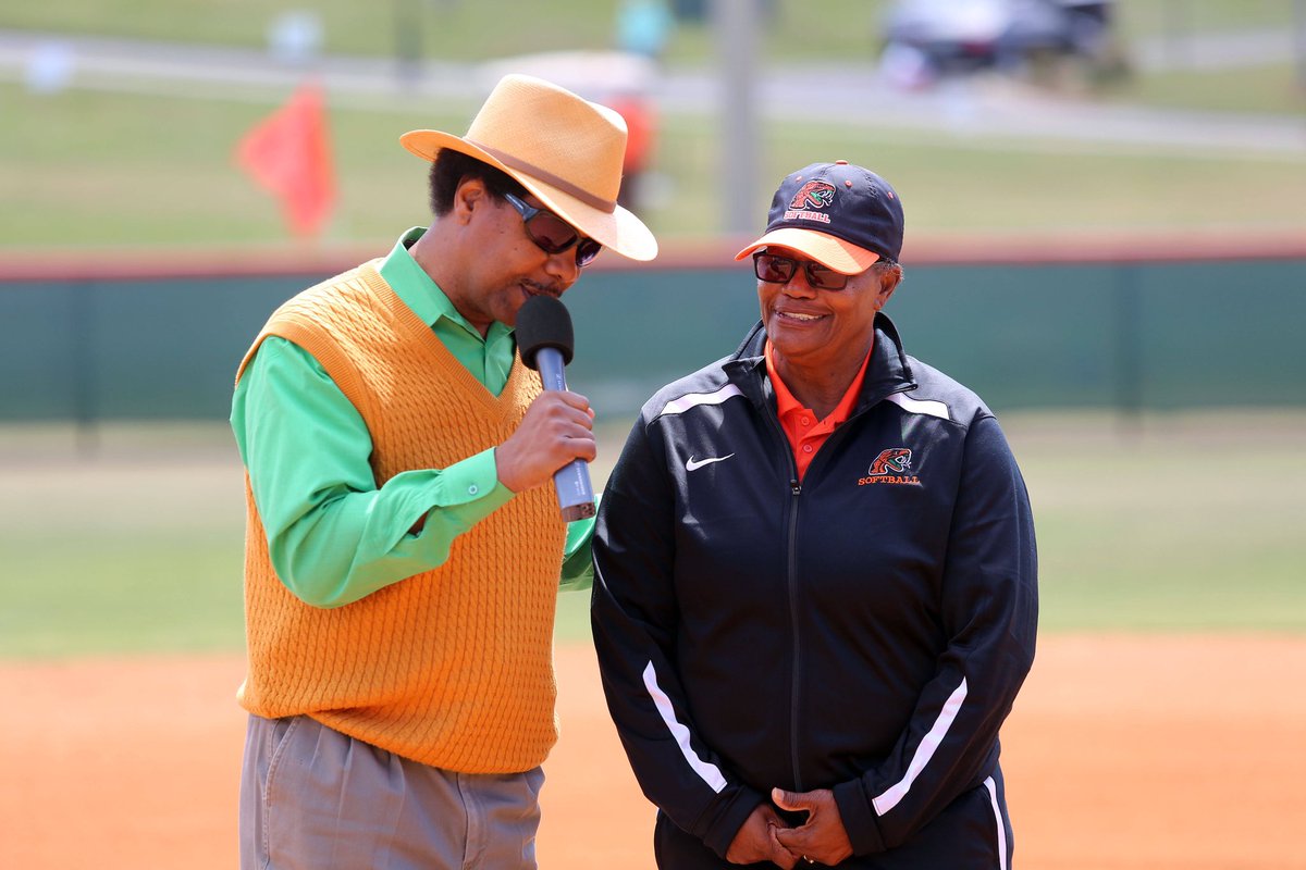 ToriTyson's tweet image. My mission this year is to get this woman in the HOF! Veronica Wiggins created a home &amp;amp; a space for so many black softball players! She exemplified what HBCU softball was all about! She encouraged the future leaders like me to get on the front line, go to @NFCAorg ....