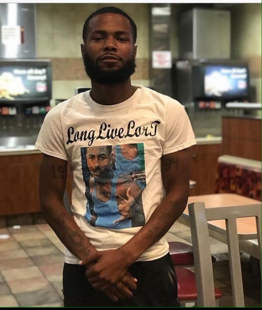 Loraaron39's tweet photo. #LLMyBigBrova🦍⚔️ https://t.co/S7t5lZgfGG