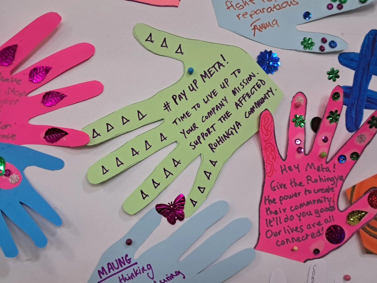 BrightonMirror's tweet photo. Today @AmnestyBrighton conducted the Write for Rights event to represent 10 individuals from all over the world who had experienced oppression.
Peter Gwilliam, Chair of @AmnestyBrighton said nearly 50 supporters turned up for the event. 
https://t.co/iUNBsdaLXx https://t.co/OwDCYvy2Rv