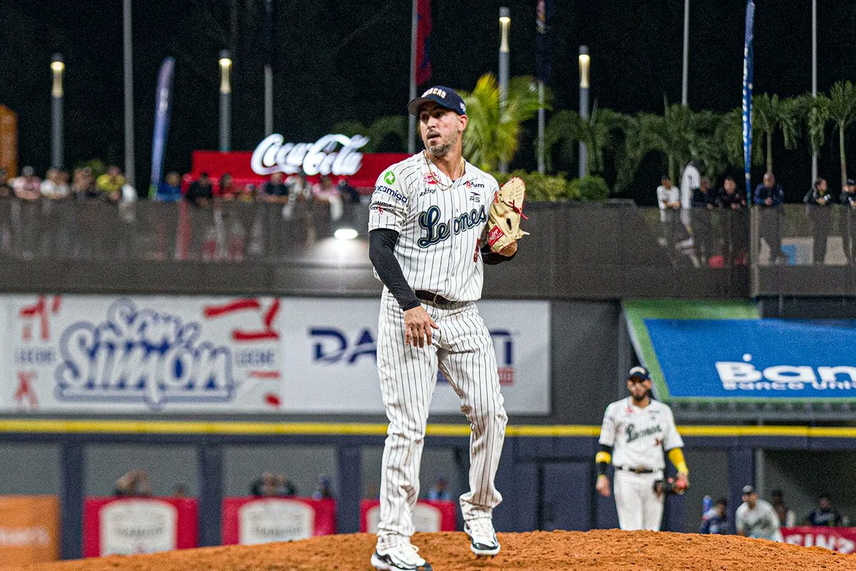 leones_cbbc's tweet photo. Nueva faceta 🔝

Miguel Socolovich formará parte de la organización de los Rays de Tampa Bay, como Coach de Pitcheo a partir de 2024

¡Felicitaciones Soco!

#CaraquistaSoy🦁 https://t.co/OdTPmMUBLa
