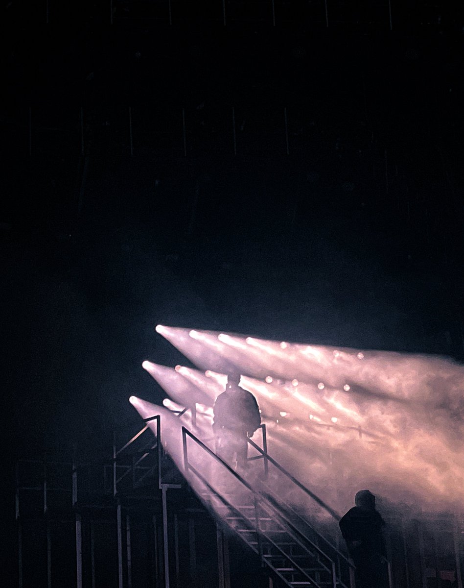 Badjitoo's tweet image. I AM MUSIC

Playboi Carti at @RollingLoud 🇵🇹