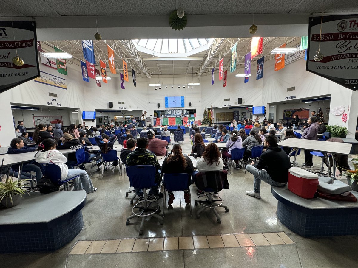 Great turnout for the VEX robotics tournament ⁦<a href="/Ysleta_YWLA/">Ysleta YWLA</a>⁩ ! ⁦<a href="/YsletaISD/">Ysleta ISD</a>⁩