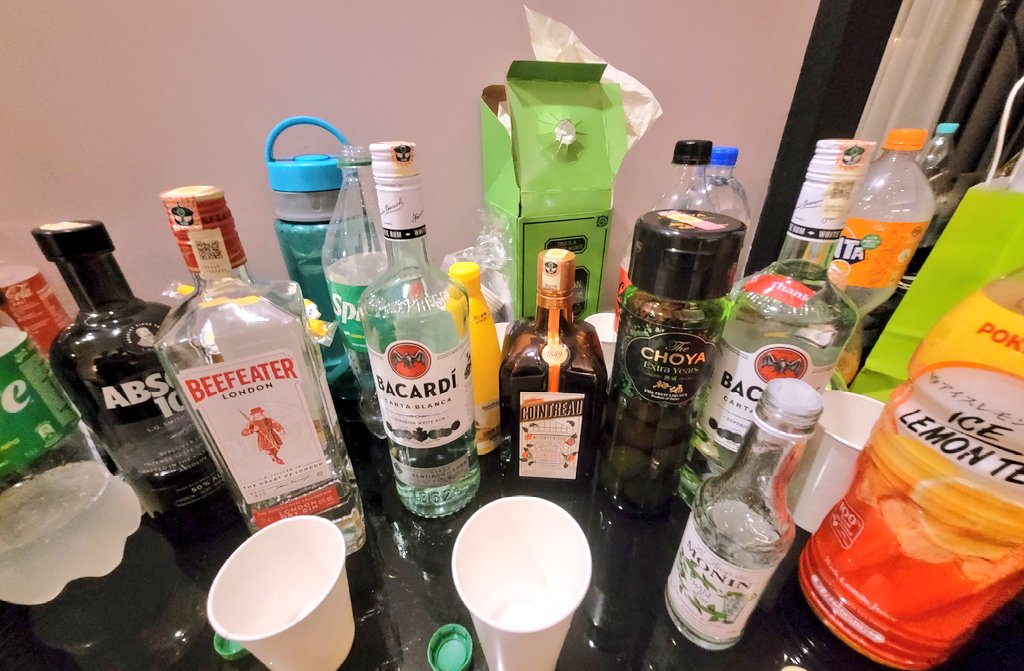 Gyrowoof's tweet photo. That should be enough booze tonight's #fuzzballs #roomparty! XD #Mixes #Furum https://t.co/GmZgQyA0VC