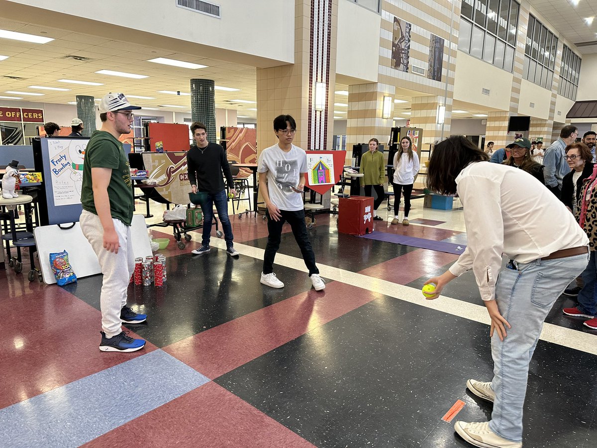 reci_brooks's tweet photo. CHS Stats Carnival was awesome! The stats students made these fun games from recycled materials. Thanks for inviting me to come play! @KellerCentralHS @KellerISD https://t.co/TEXaO8PrBn