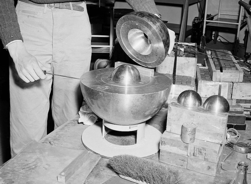 CodysLab's tweet photo. I love how fast you all figured it out! Yep it's a replica of a plutonium core of an early atomic bomb. No actual plutonium, it's a tungsten alloy, but it is the same size and weight. https://t.co/ewB7iCQfes