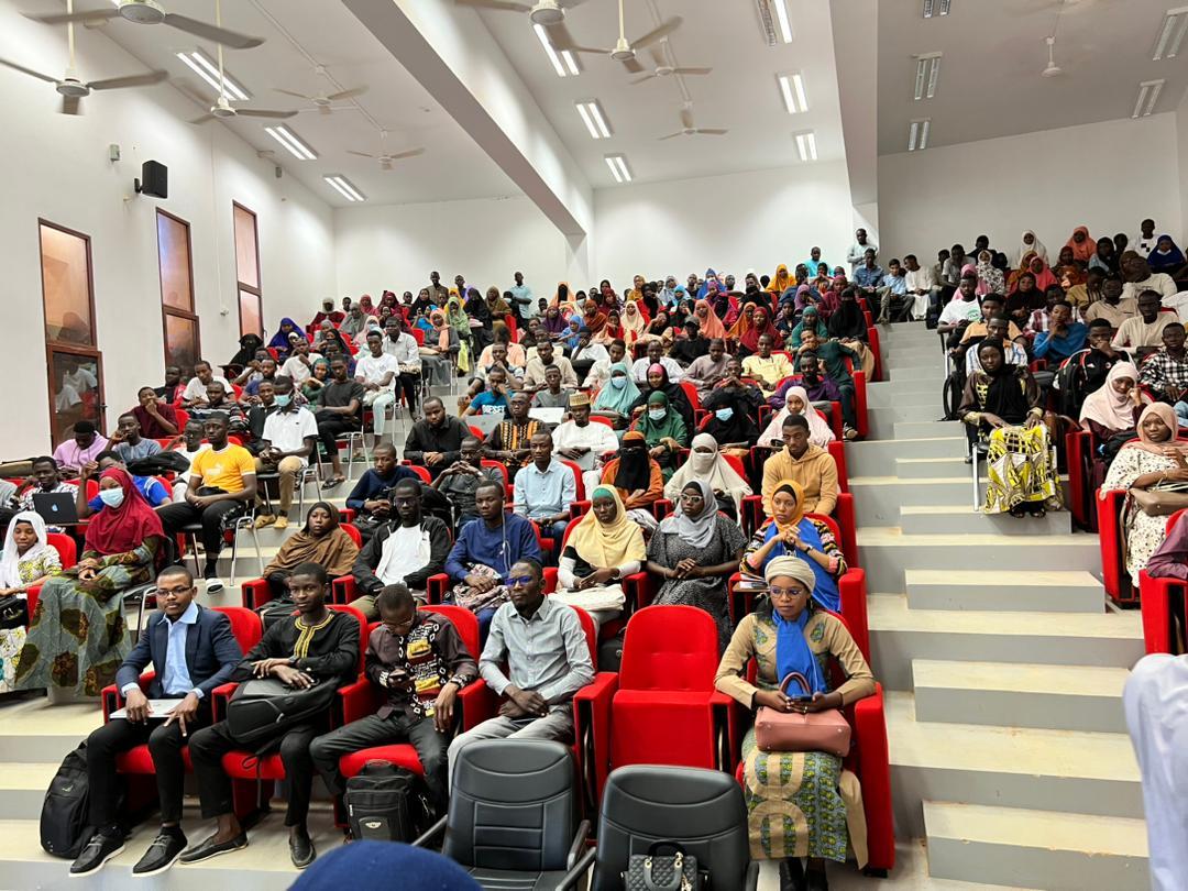 fatima alher tweet media