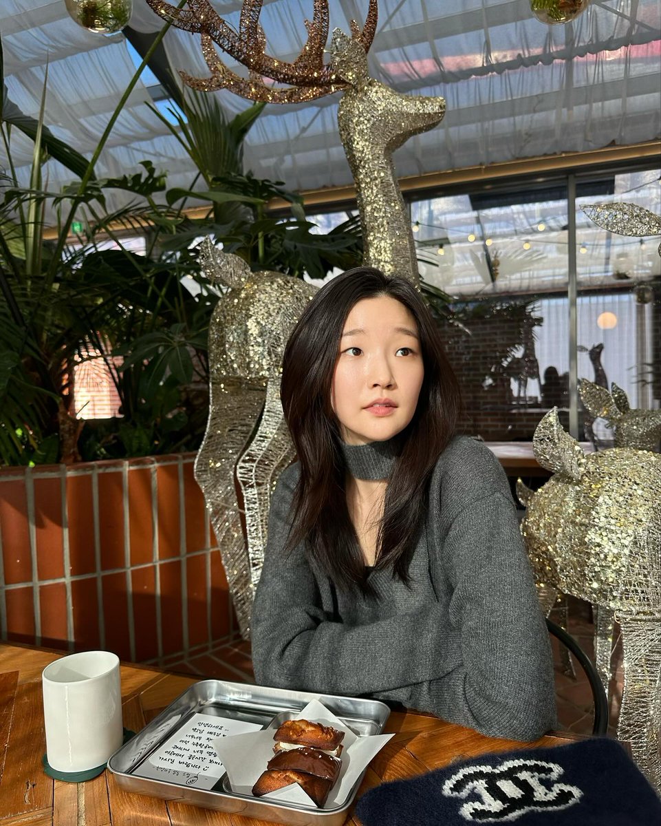 09.12.23| Atualização Instagram. 

- Sodam nos encantando com sua beleza 😭🤍

#ParkSodam #박소담 #パクソダム