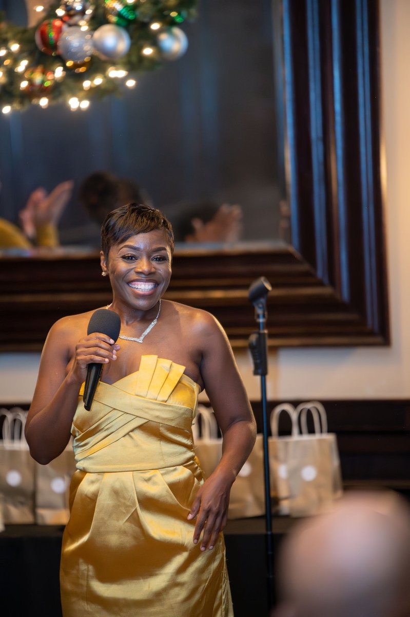 Gloria Ward tweet media