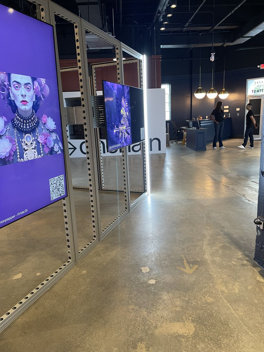 paulbarron's tweet photo. Big updates coming from @coinbase #basehouse at #ArtBasel2023 https://t.co/eiLzhvsH67