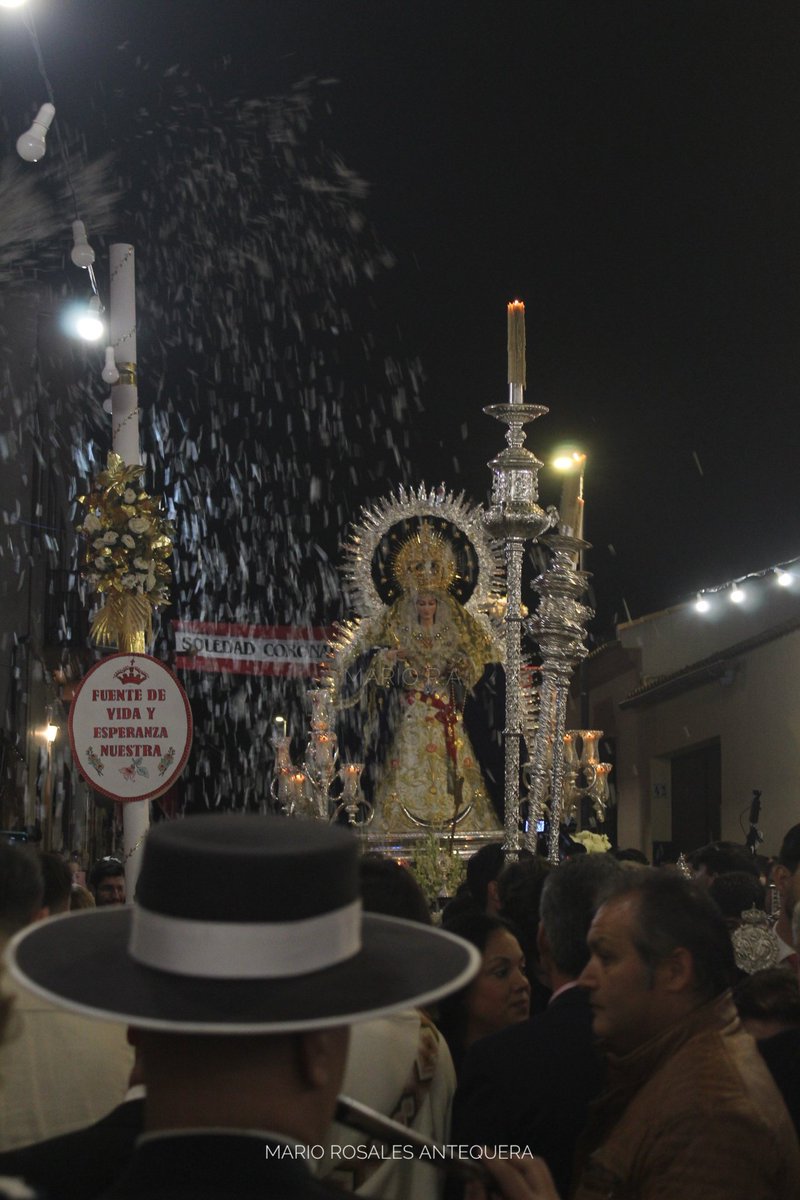 Rosario Vespertino Extraordinario de la Virgen de la Soledad Coronada de Huévar del Aljarafe.

<a href="/HdadSoledadHvrO/">Hdad Soledad Coronada Huévar</a>
#SoledadDeHuévar
#SoledadPuertaDelCielo #SoledadCoronada