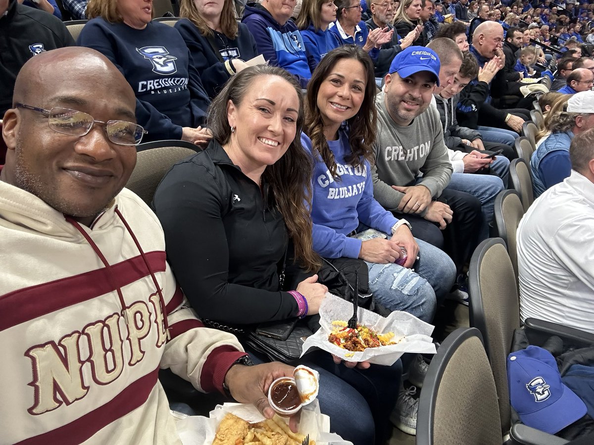 #GoJays When friends are in Omaha, bring em out to see <a href="/BluejayMBB/">Creighton Men’s Basketball</a>